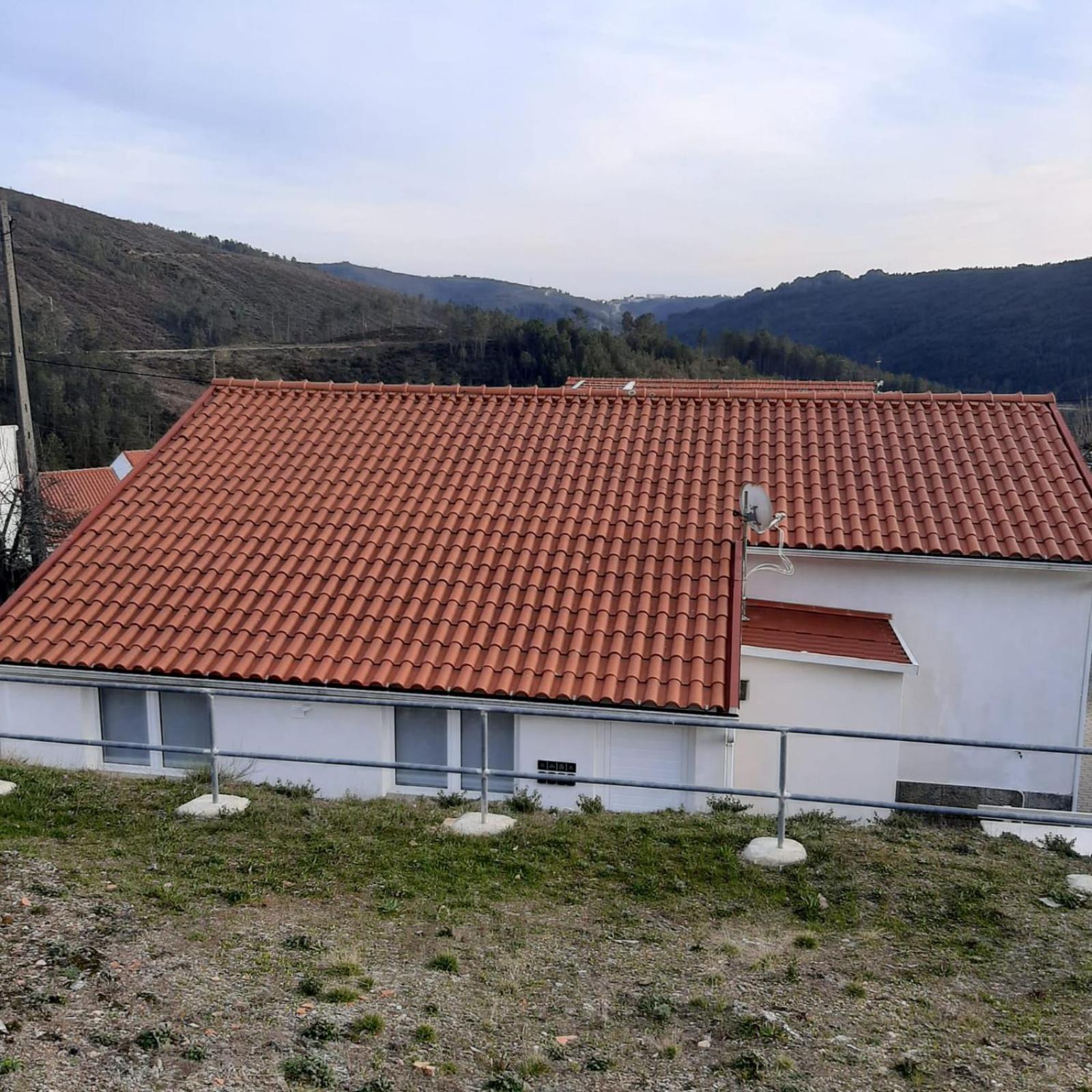 Casa Rural "A Escola" - Meas, Pampilhosa Da Serra Extérieur photo